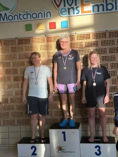 🏊♂️ Résultats compétition – Meeting des maîtres Le week-end dernier a eu lieu le Meeting des Maîtres à Montchanin 🤩 De très beaux résultats pour nos maîtres, avec de nombreux podiums tout au long de la journée.
Bravo à toutes et tous pour les performances !